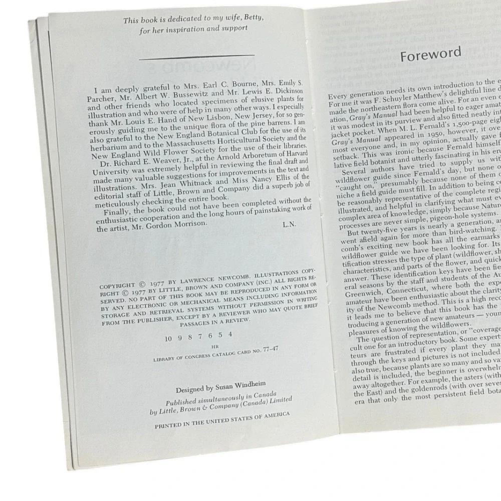 Newcomb's Wildflower Guide Nature Field Book